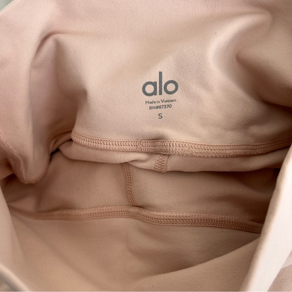 alo yoga lace up leggings - Picture 3 of 14